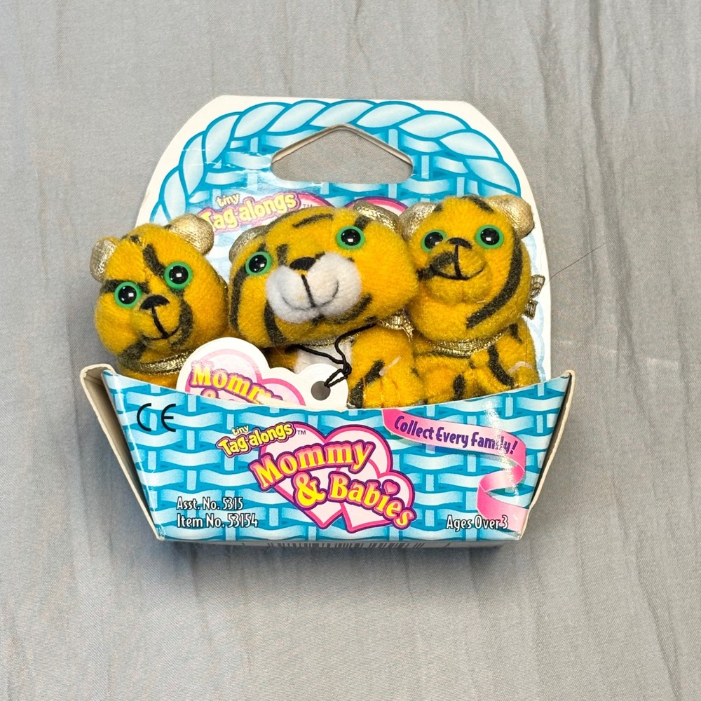 Vintage 1995 Tiny Tag-alongs Mommy & Babies Tiger Plush Set Cap Toys 53154